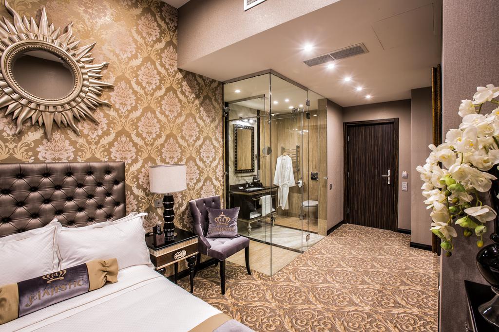 Majestic Boutique Hotel Deluxe Saint Petersburg Room photo